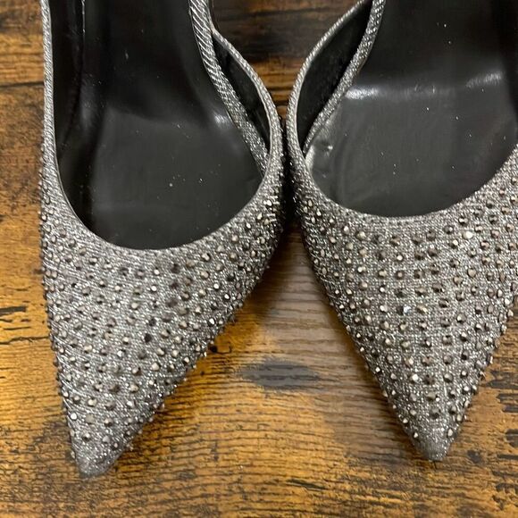Steve Madden silver sparkles and shimmery rhinestones pointed toe stilettos. Siz - Picture 5 of 12